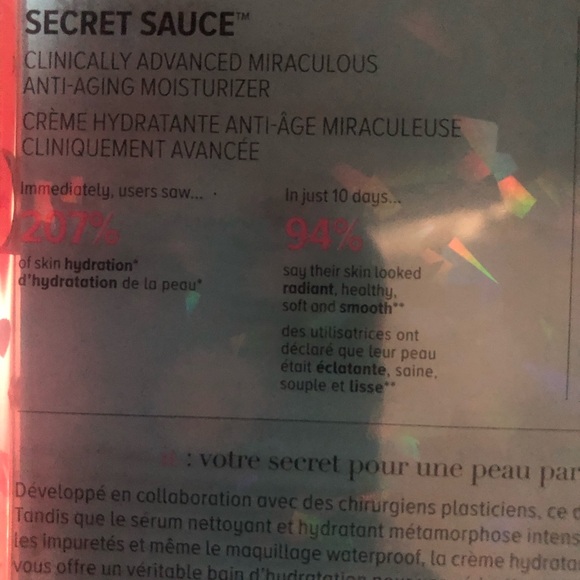 🧚🏻♀️NWT Limited Edition Confident Skin Gift Set - Picture 4 of 7